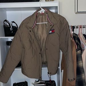 TOMMY JEAN ZIP UP + SNAP CROPPED JACKET || TAN🤎